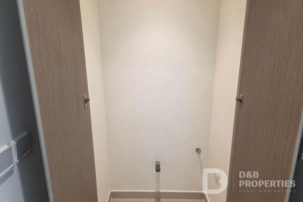 Brand New | Pool View | Flexible Cheques