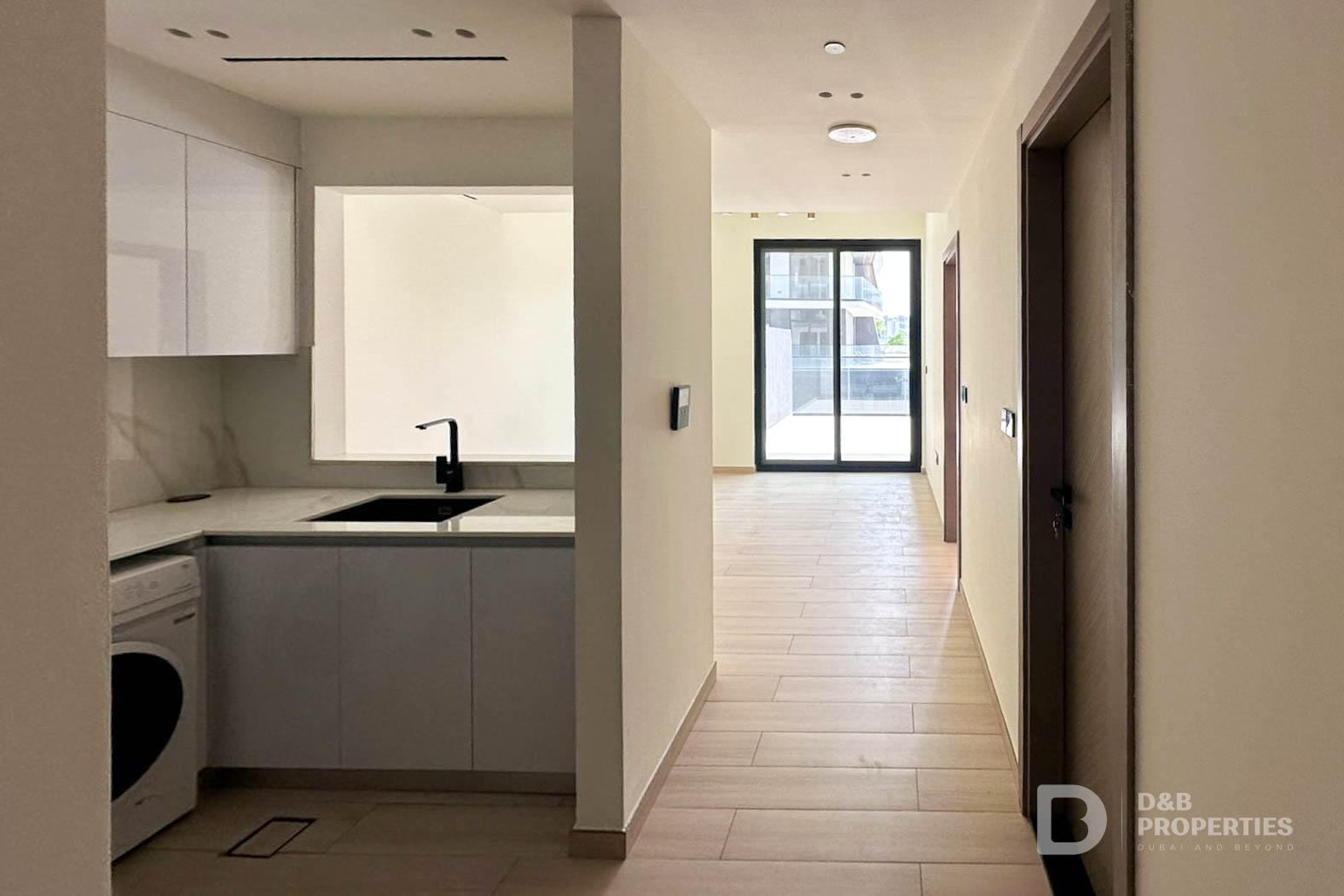 Multiple Cheques | Vacant | Low Floor | Large Size