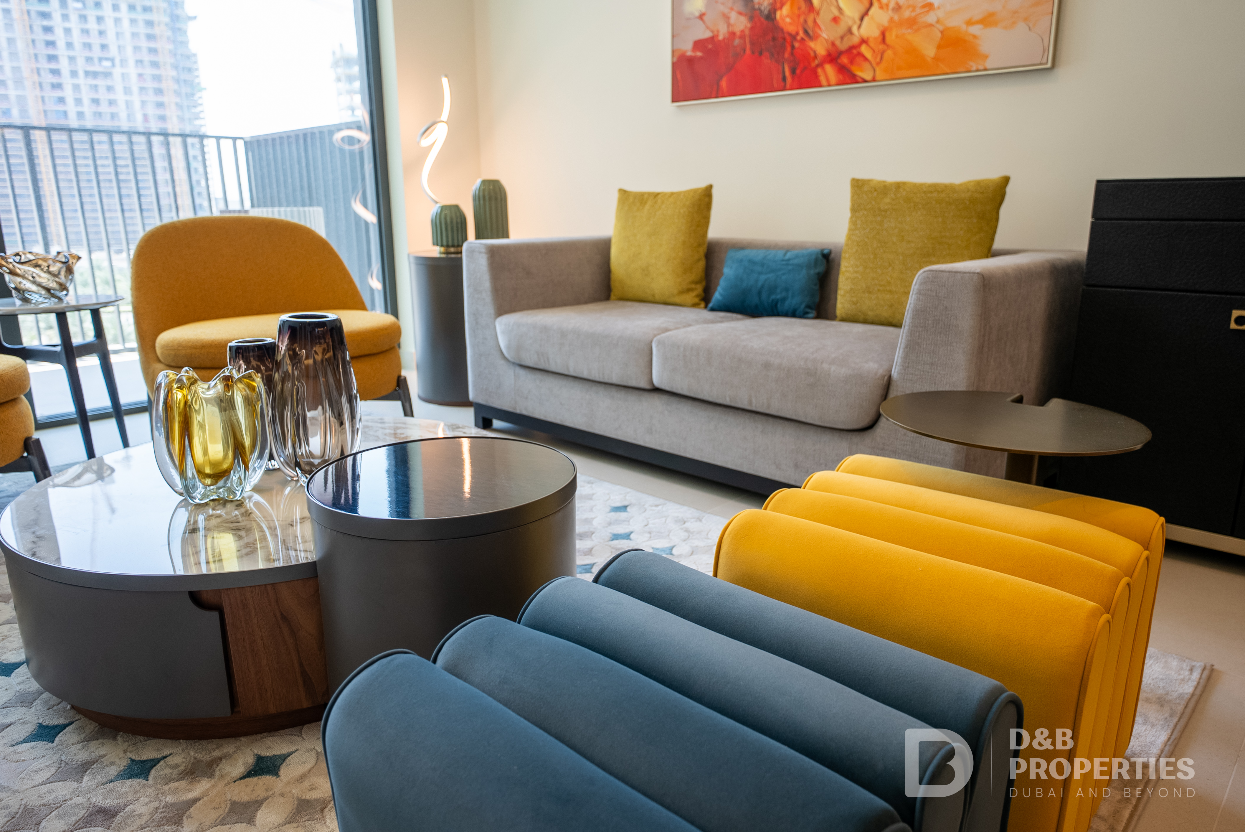 Bright | Stylish Apartment | Great Amenities