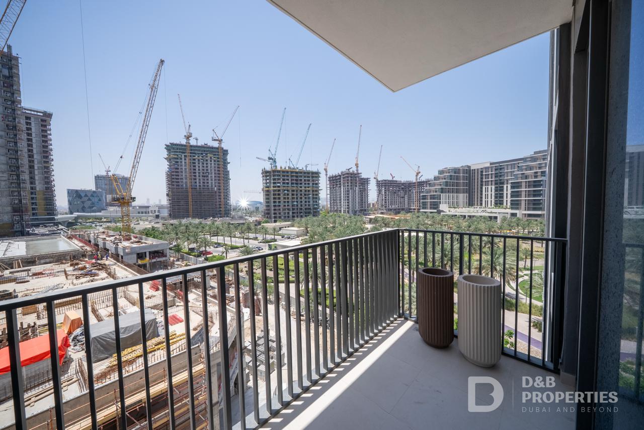 Bright | Stylish Apartment | Great Amenities