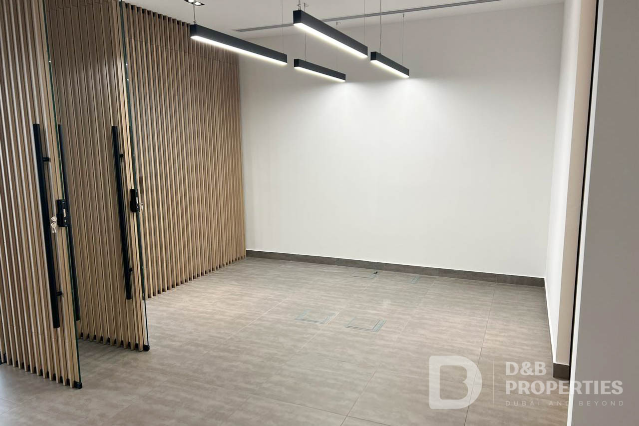 Unfurnished Office I Stunning View I Spacious