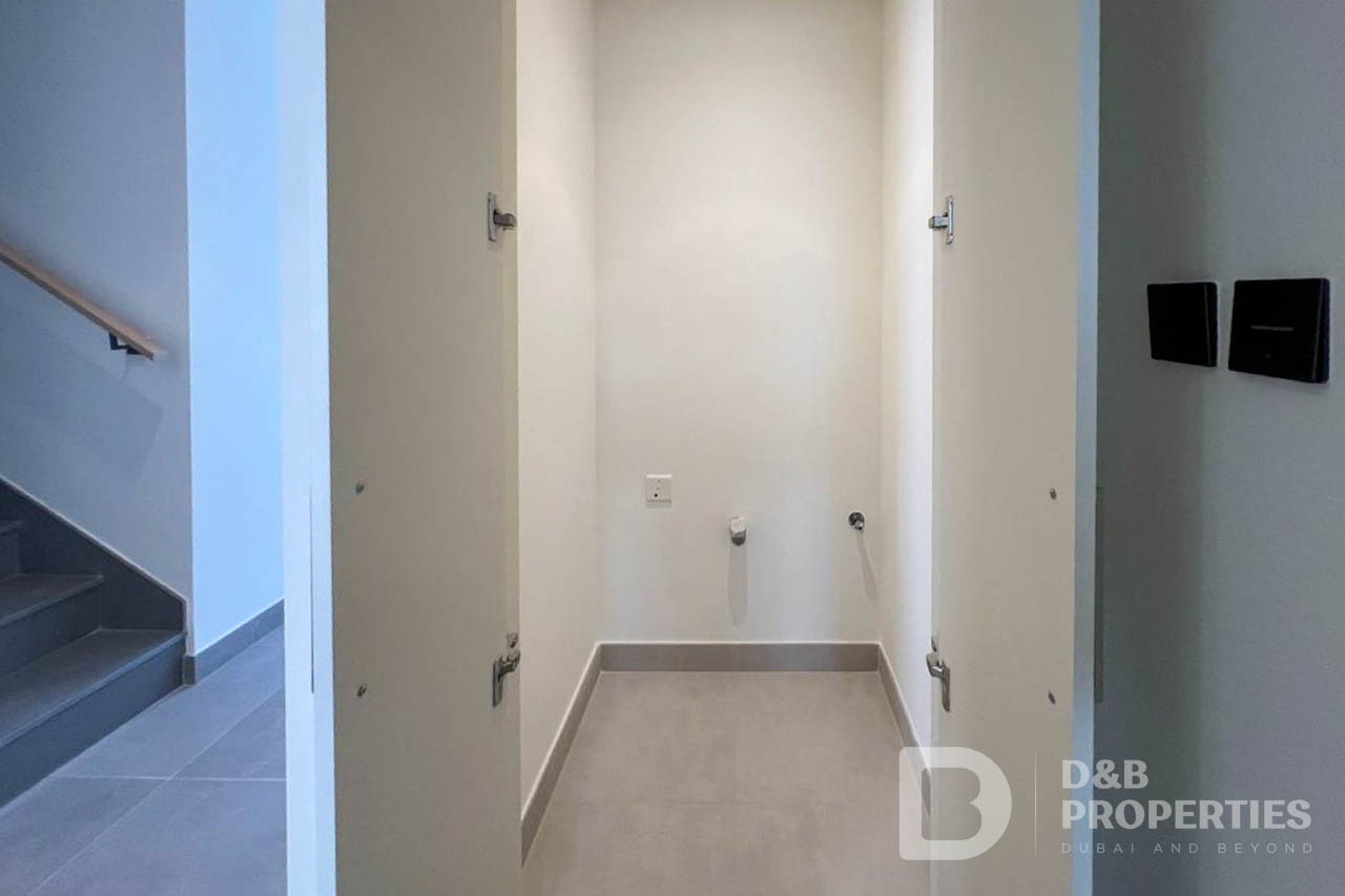 Close to Amenities | Landscaped | Modern Finish