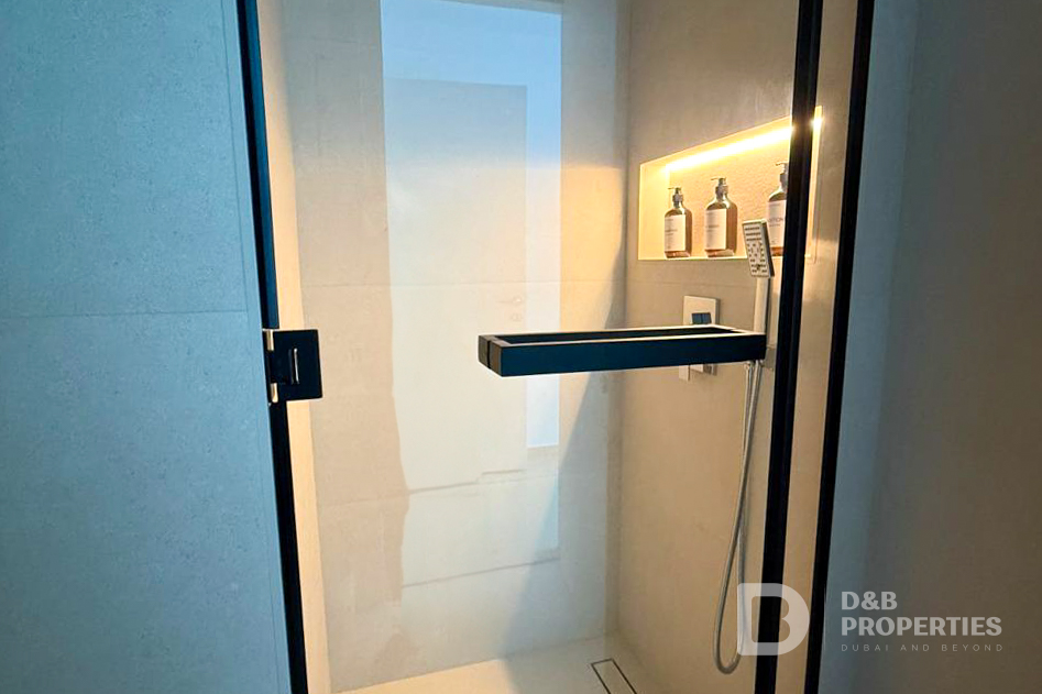 Luxury 2BR | Stunning Marina View Home