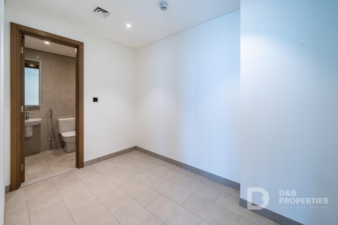Separate kitchen | High Floor | Vacant