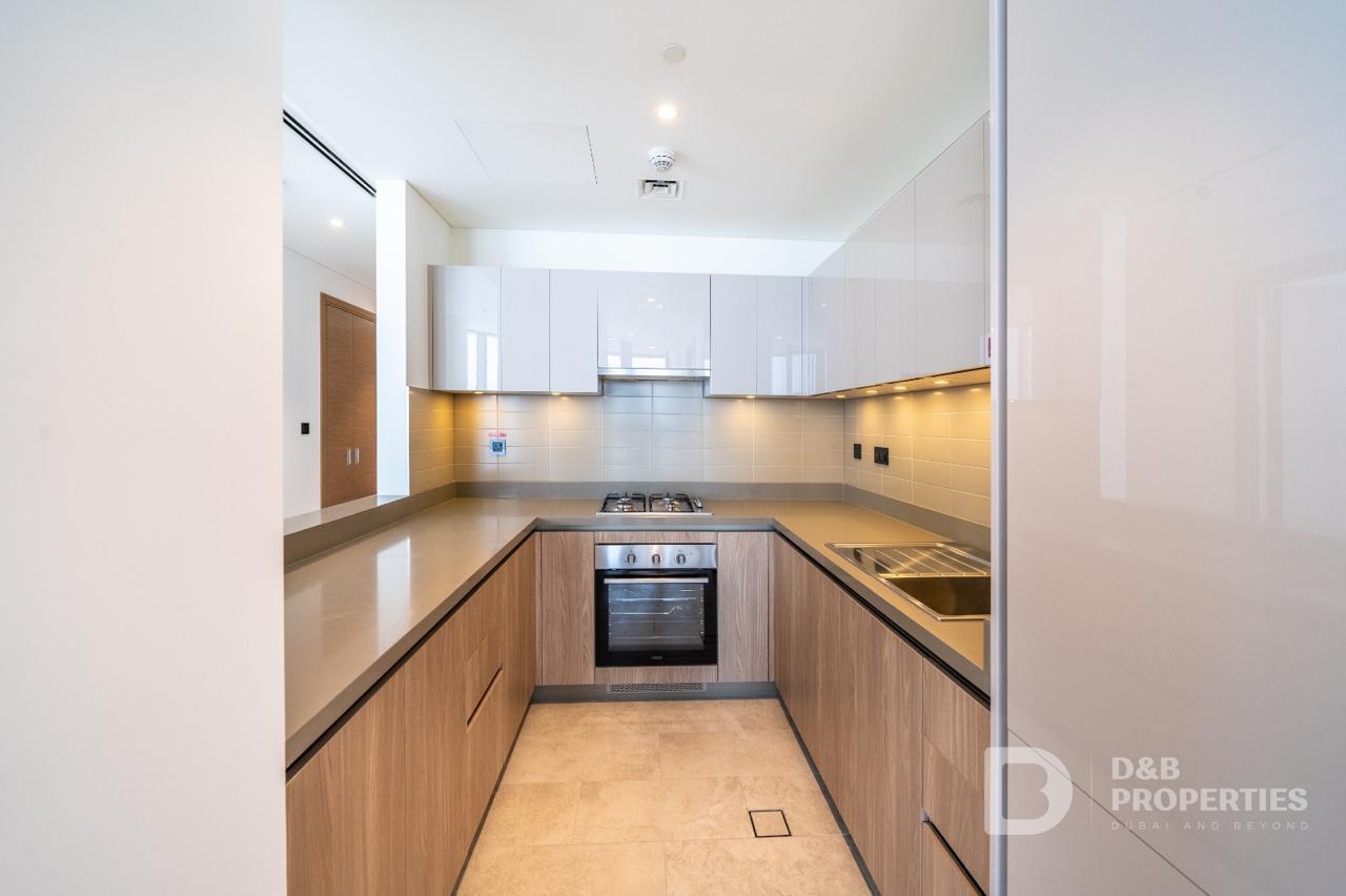 Separate kitchen | High Floor | Vacant