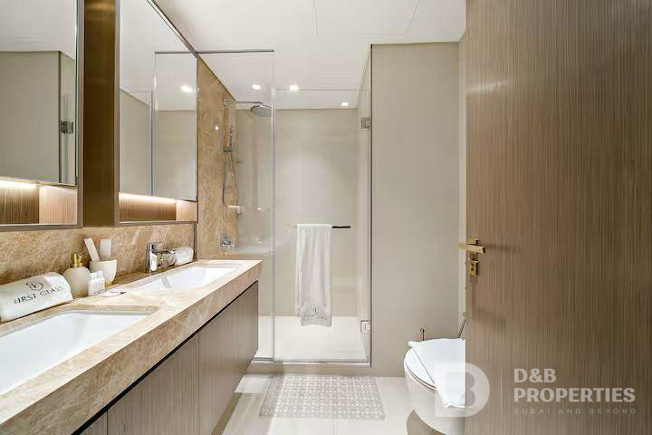 Luxurious 2 Bedroom | Sea View | Fully Furnished