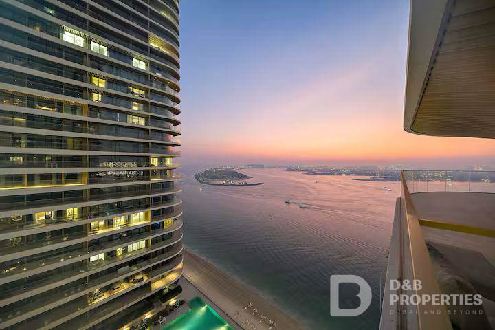 Luxurious 2 Bedroom | Sea View | Fully Furnished