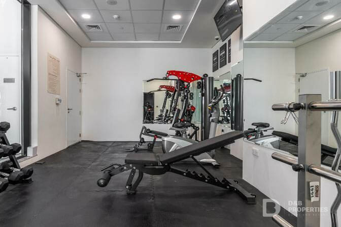 Upgraded | Fully Furnished | High Floor