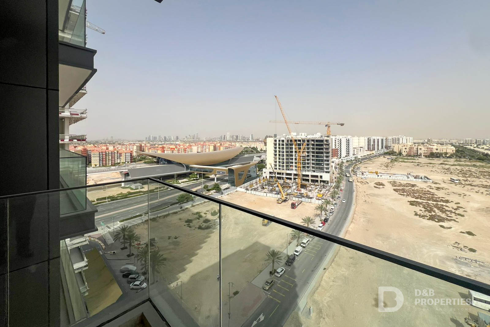SPECTACULAR VIEW | METRO PROXIMITY | BRAND NEW