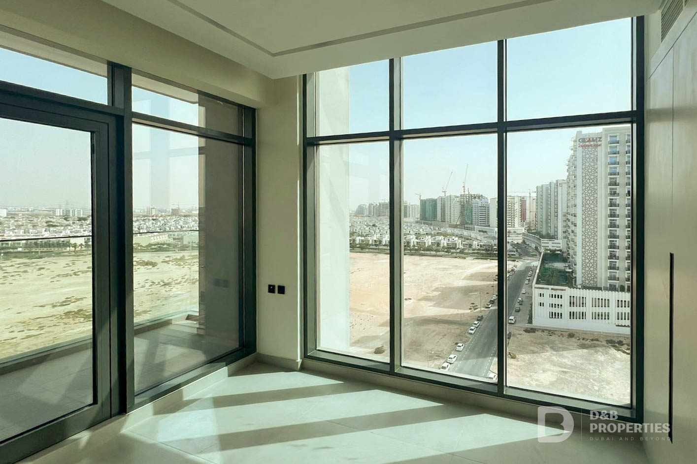 SPECTACULAR VIEW | METRO PROXIMITY | BRAND NEW