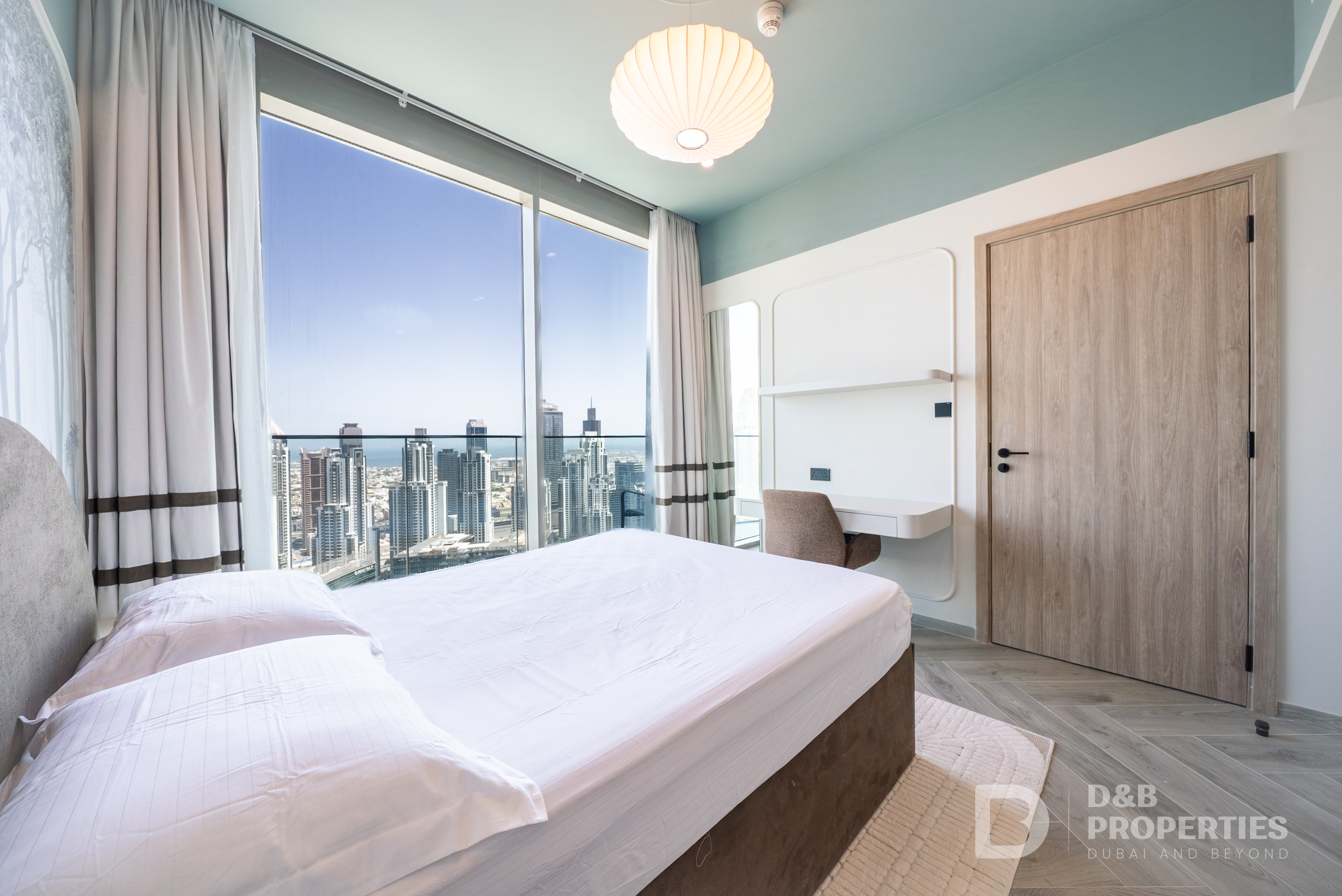 BURJ KHALIFA VIEW | UPGRADED | TOP FLOOR