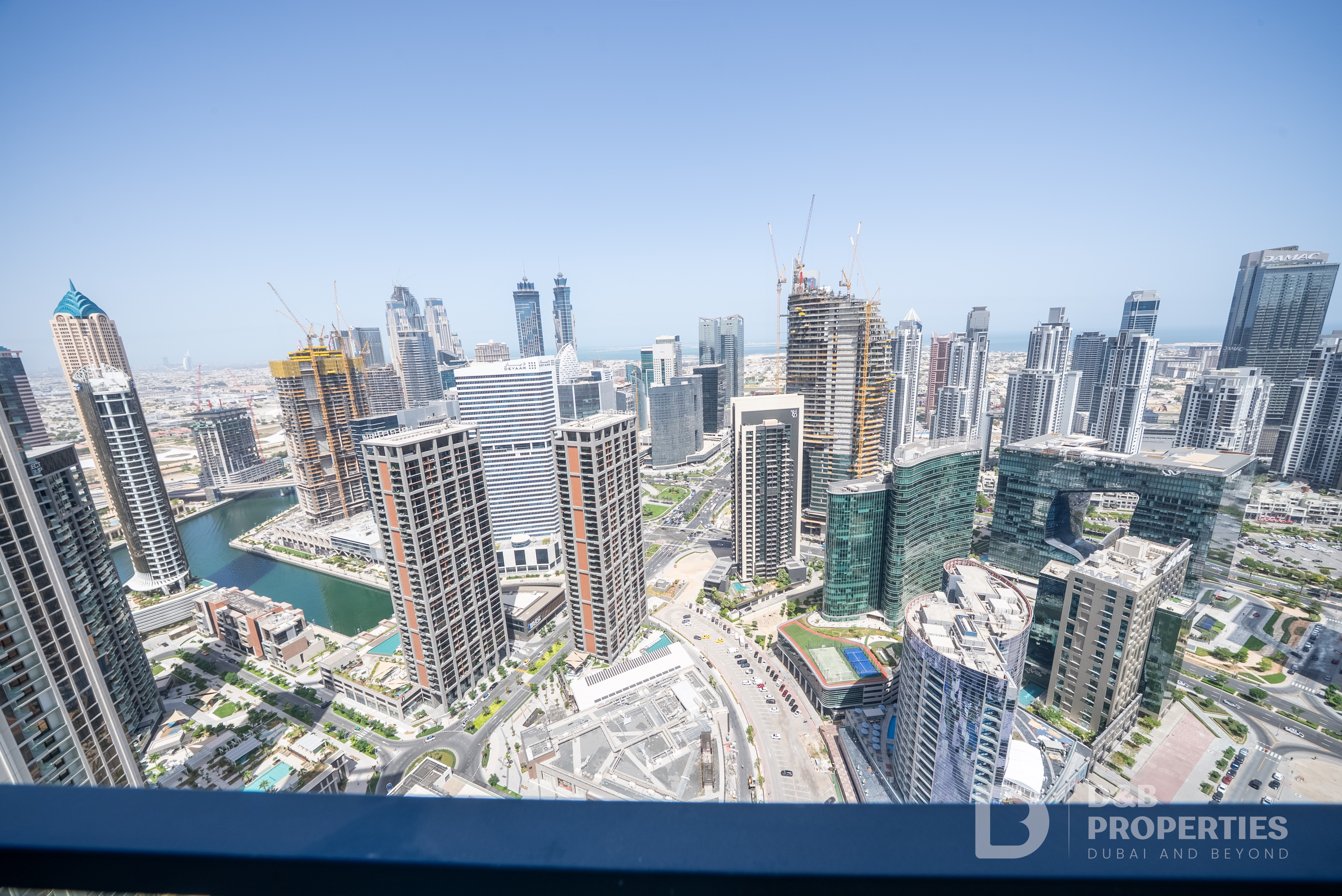 BURJ KHALIFA VIEW | UPGRADED | TOP FLOOR