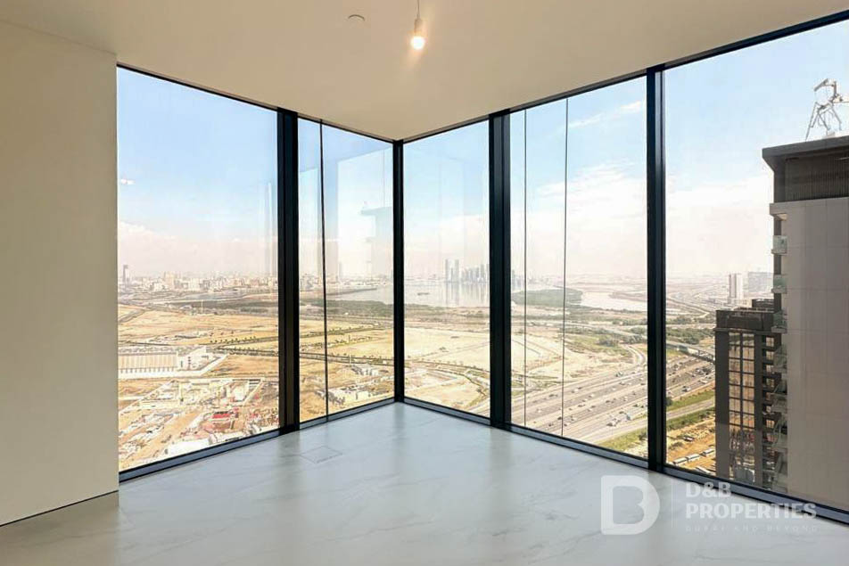 Creek View | Mid Floor | Spacious | Vacant