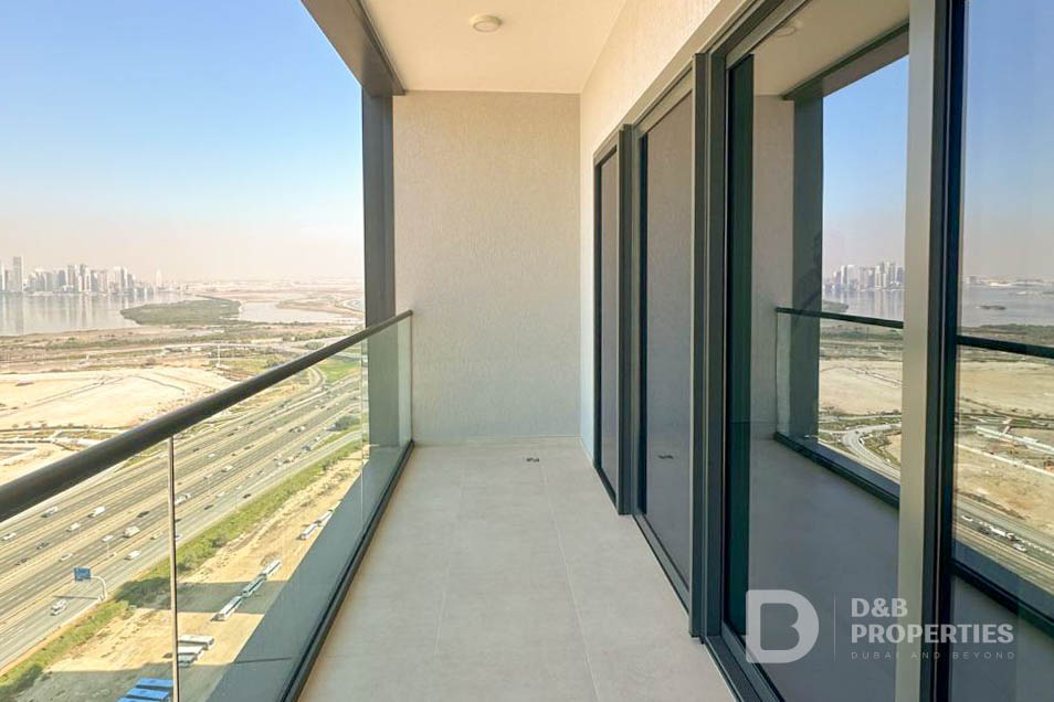 Creek View | Mid Floor | Spacious | Vacant