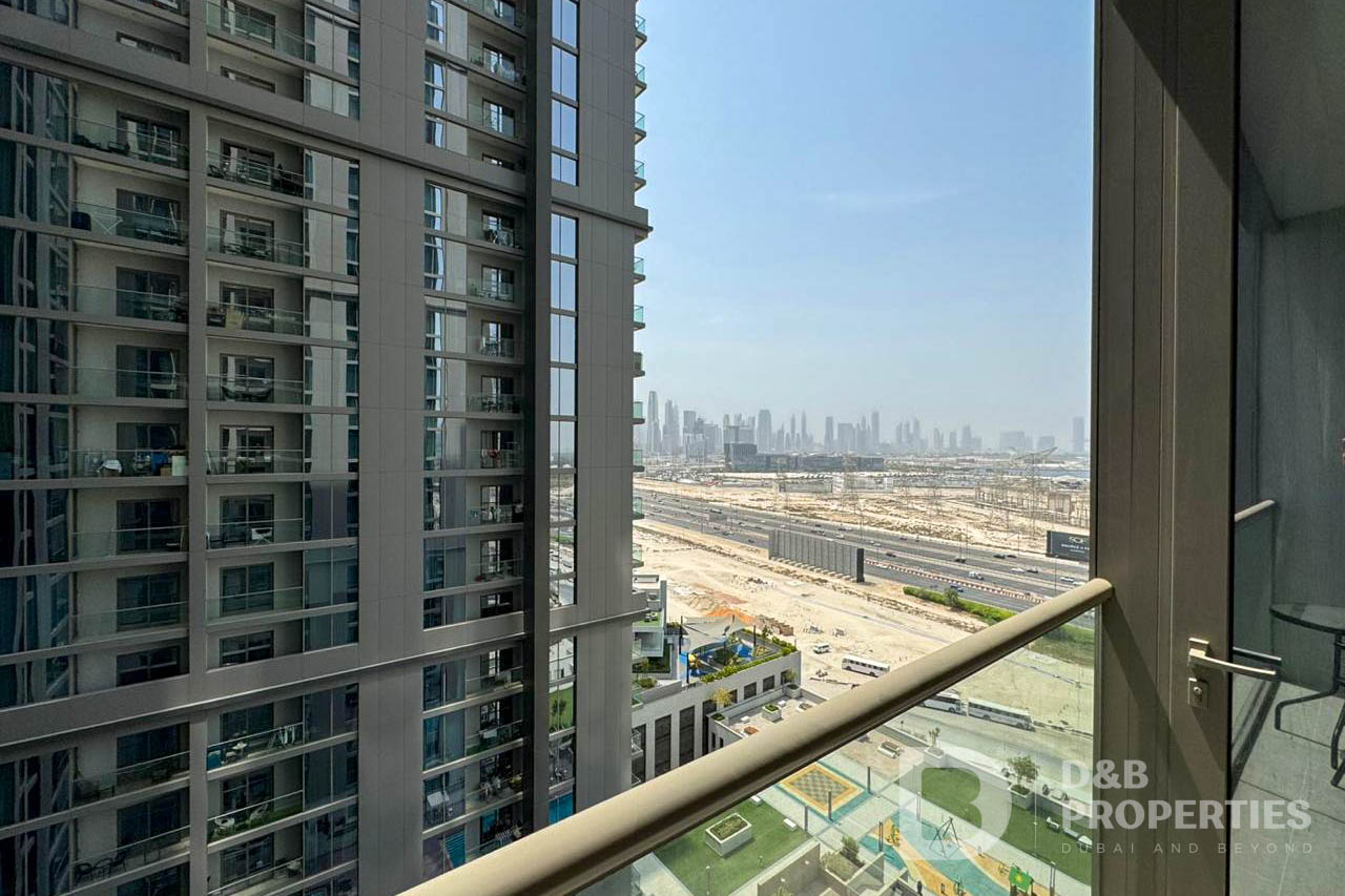 Burj View | Well Maintained | Open Kitchen