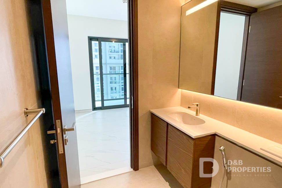 Creek View | Mid Floor | Prime quality