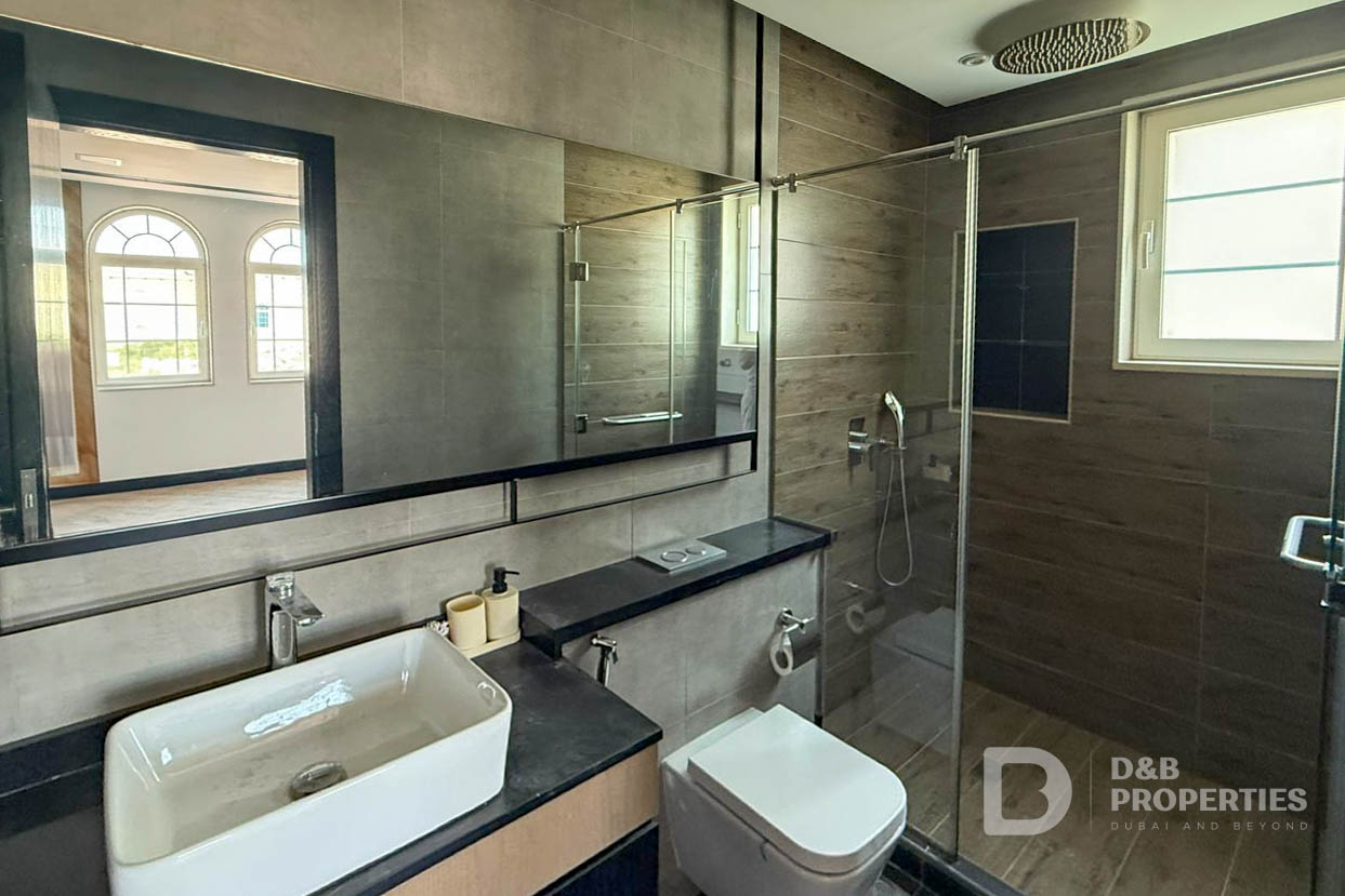 Private Pool | Sauna | Spacious Layout