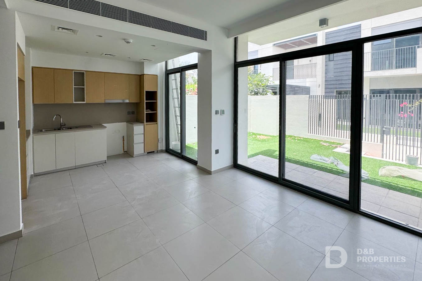 Spacious | New Solar Heater | Well Maintained