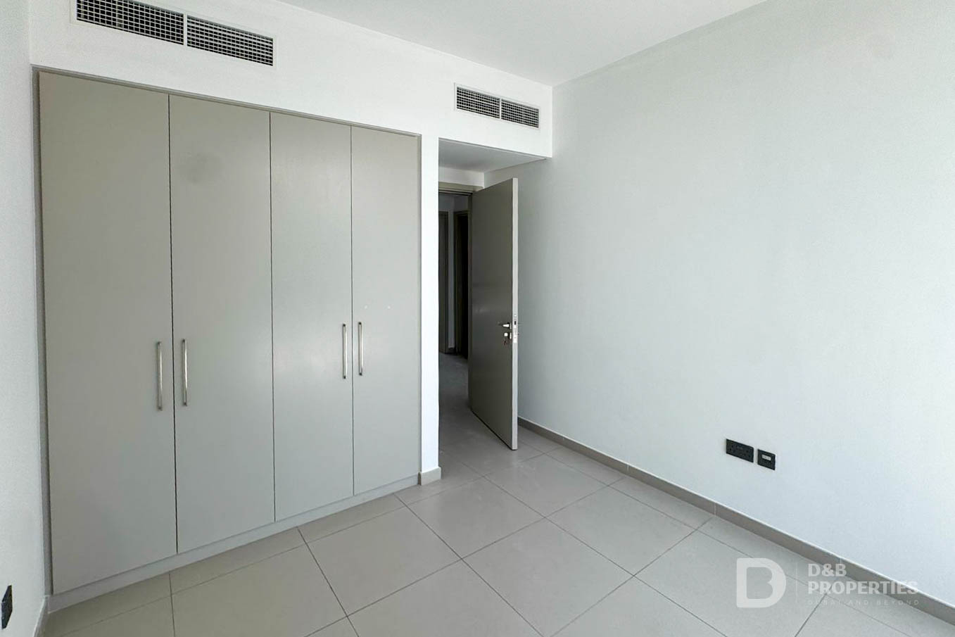 Spacious | New Solar Heater | Well Maintained