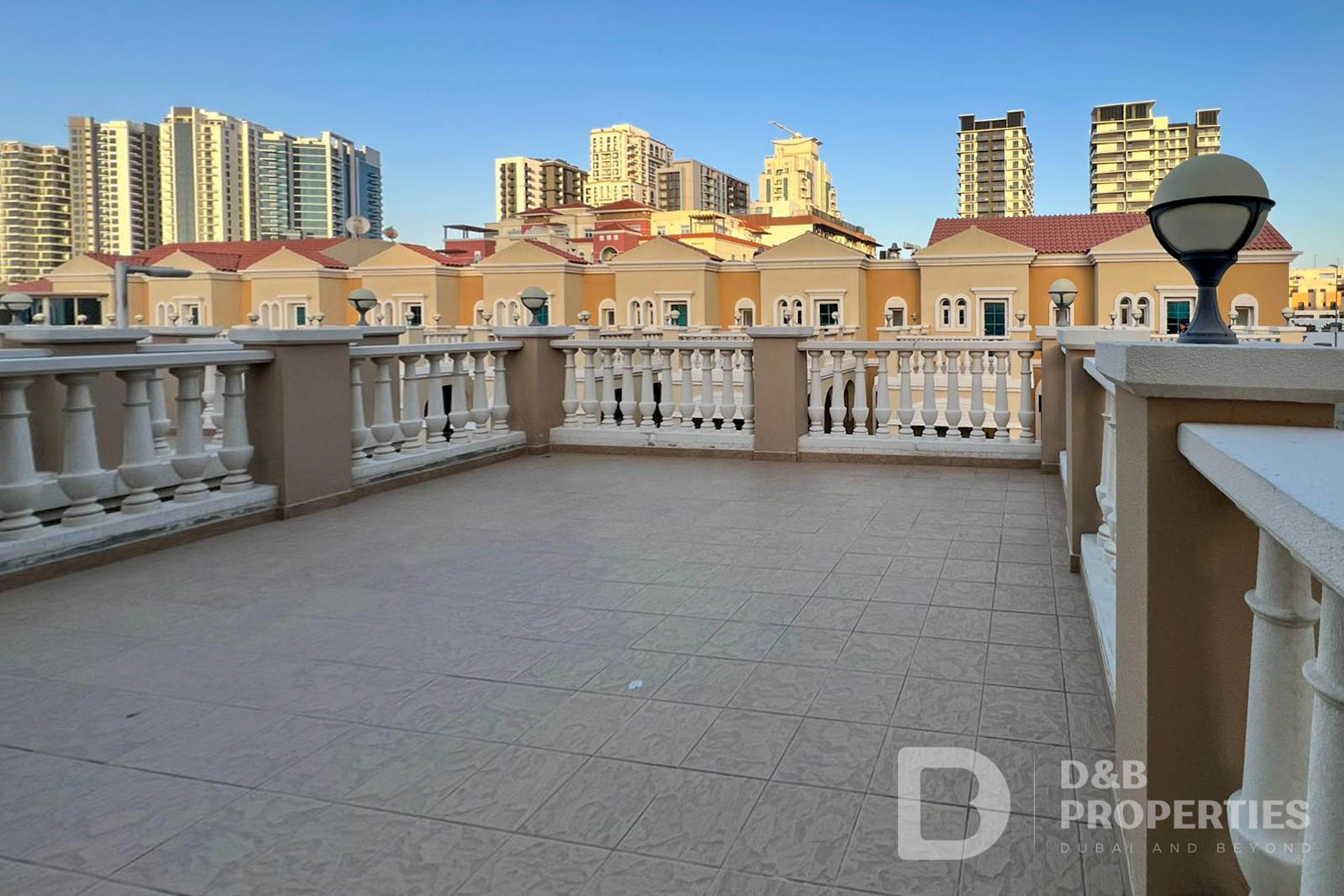 3 Bedroom Corner Villa | Vacant | Private Garden