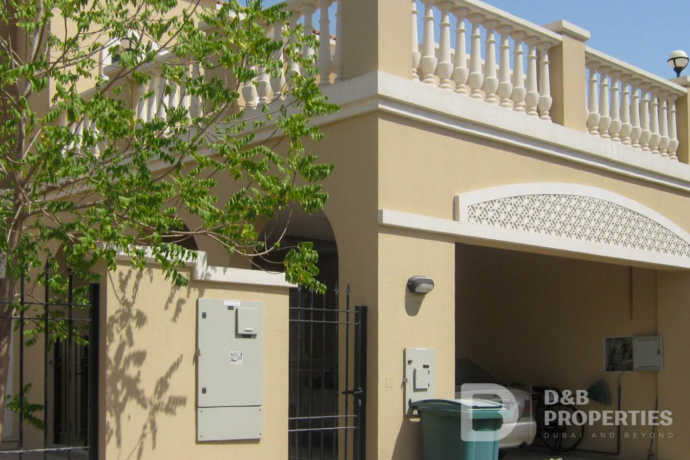 3 Bedroom Corner Villa | Vacant | Private Garden