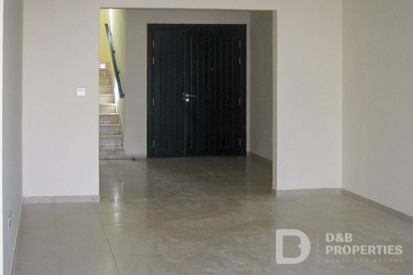 3 Bedroom Corner Villa | Vacant | Private Garden
