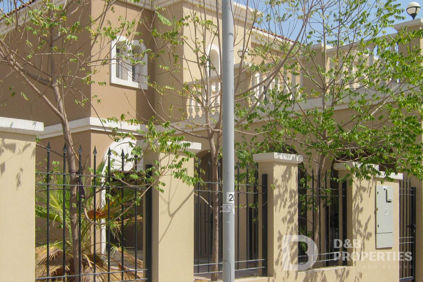 3 Bedroom Corner Villa | Vacant | Private Garden