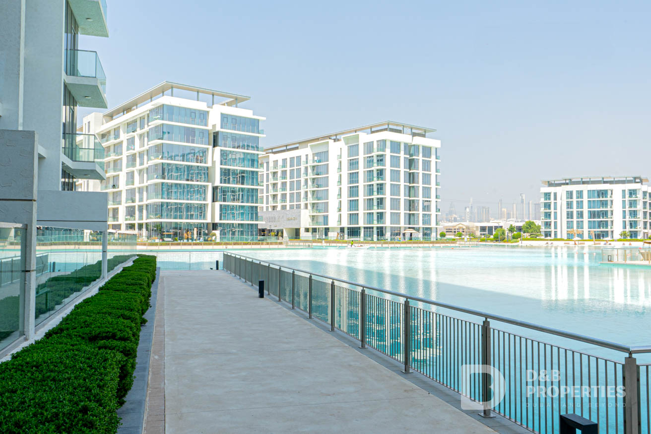 Spacious | High floor | Semi furnished