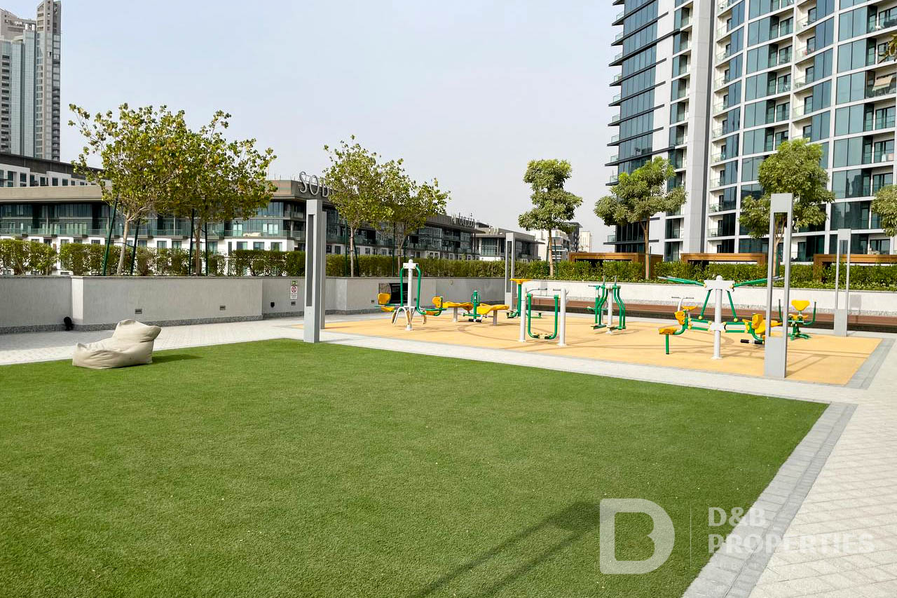 Low Floor | Unfurnished | Luxurious Amenities