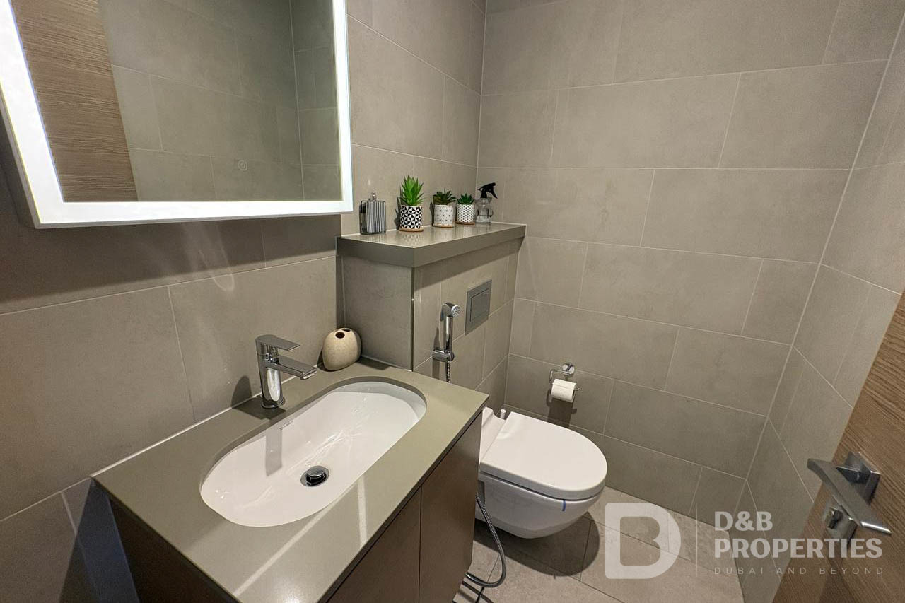Low Floor | Unfurnished | Luxurious Amenities