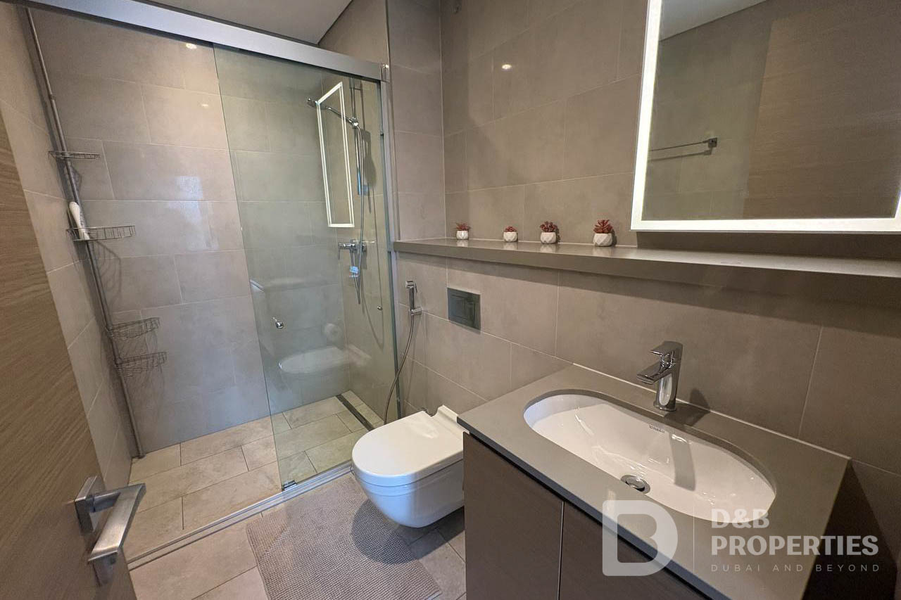 Low Floor | Unfurnished | Luxurious Amenities