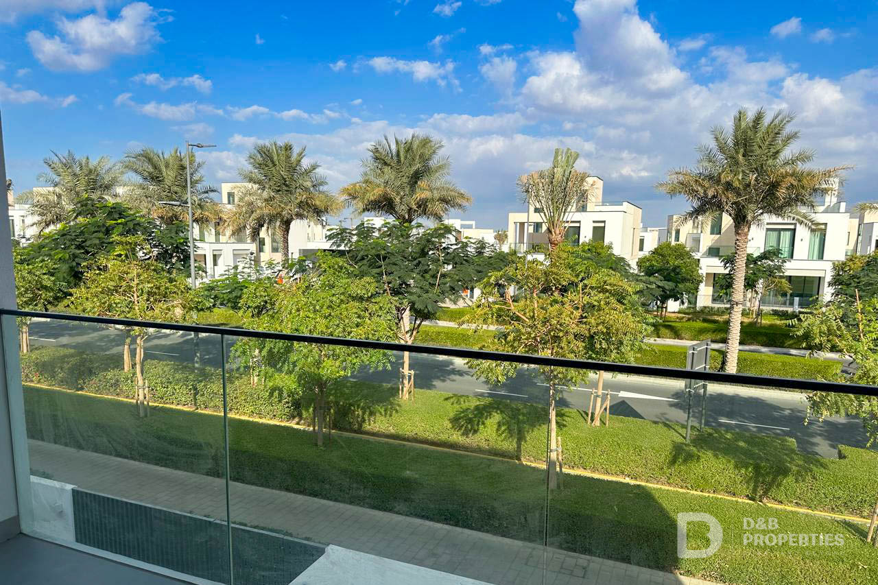 Corner Unit | Spacious Layout | Siraj Collection