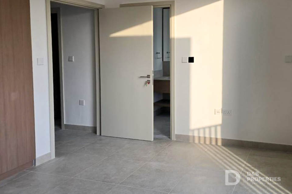 Brand New | Family Living | Multiple Cheques