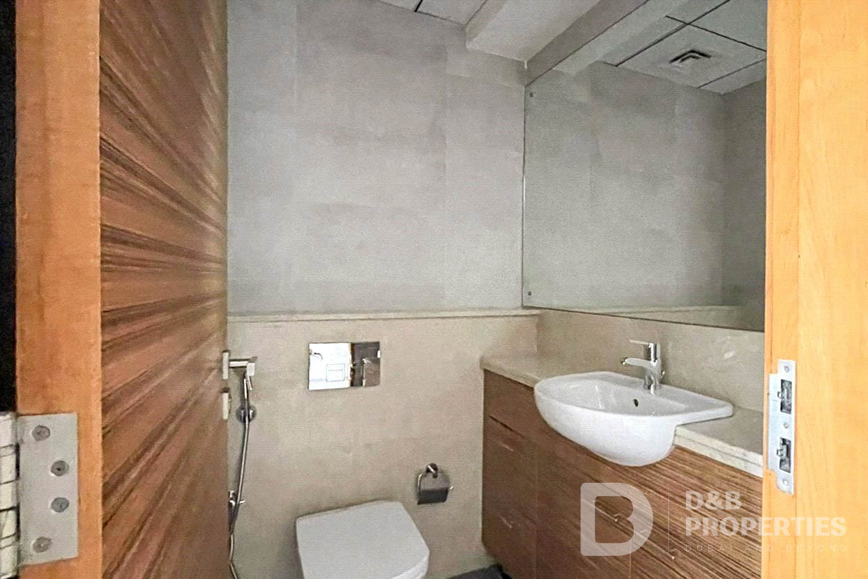 Corner Unit | Pool & Park View | Ready to Move In
