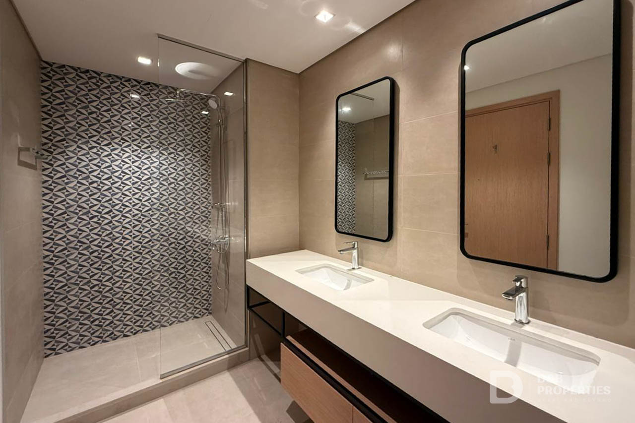 New | Spacious | Partial Sea View | Marina Access