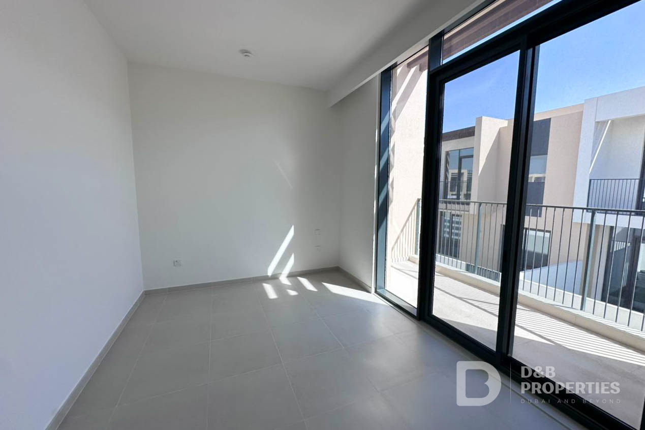 Brand New | Large Plot | Unfurnished