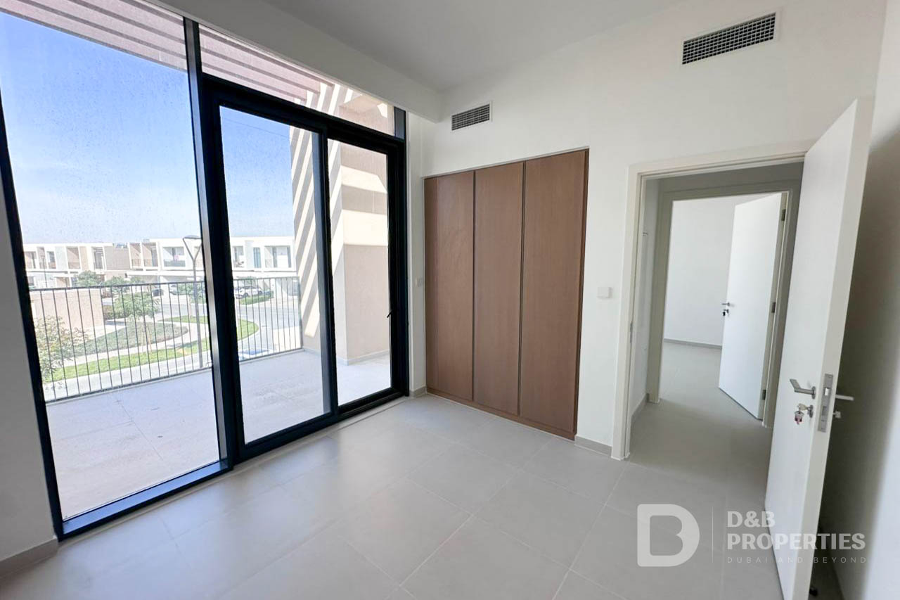 Brand New | Large Plot | Unfurnished
