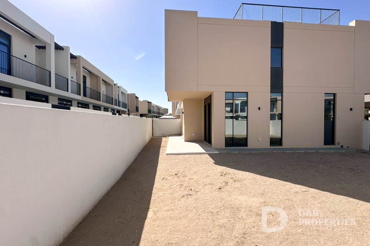 Brand New | Large Plot | Unfurnished