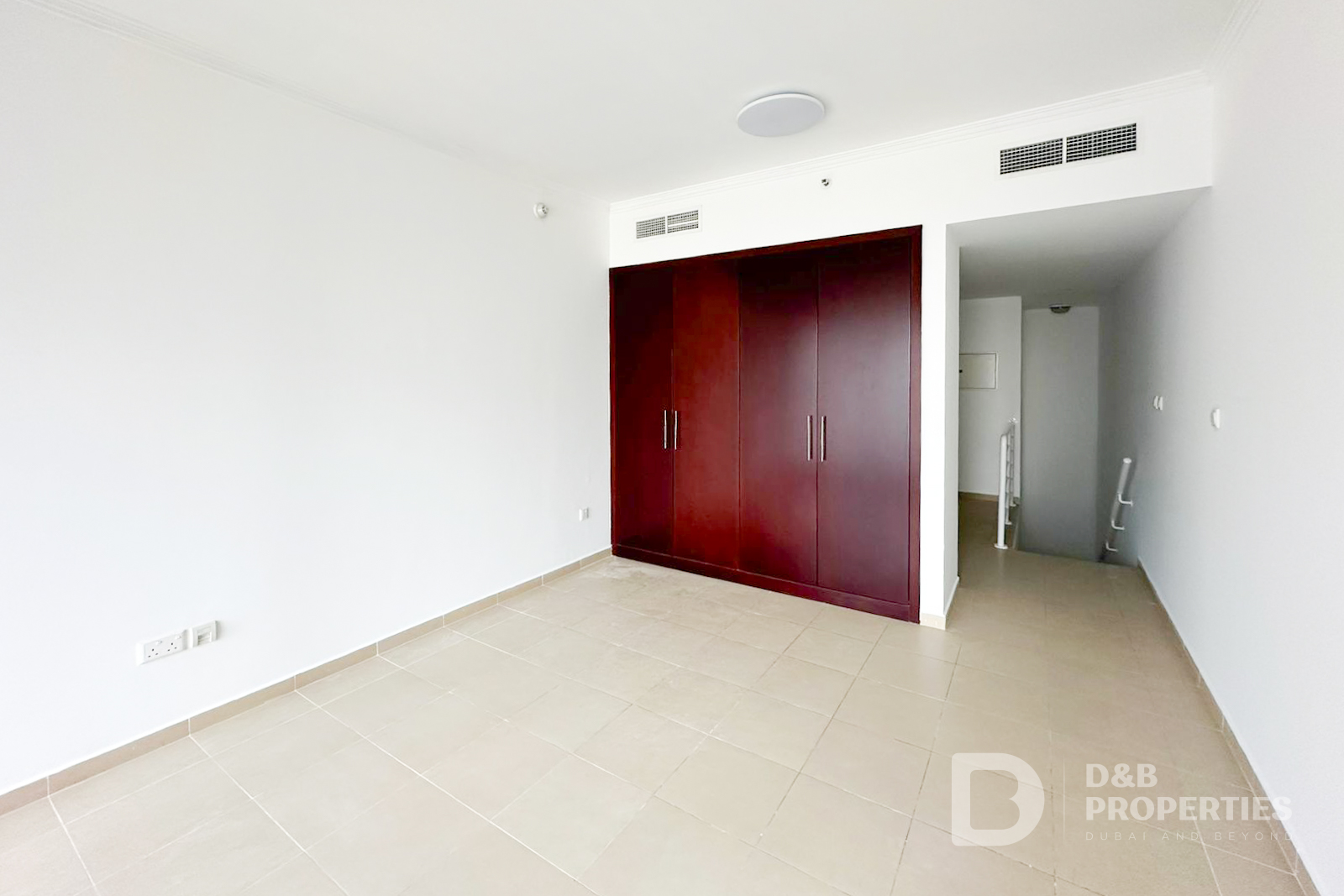 Spacious 1 BR | Fully Upgraded | Unfurnished