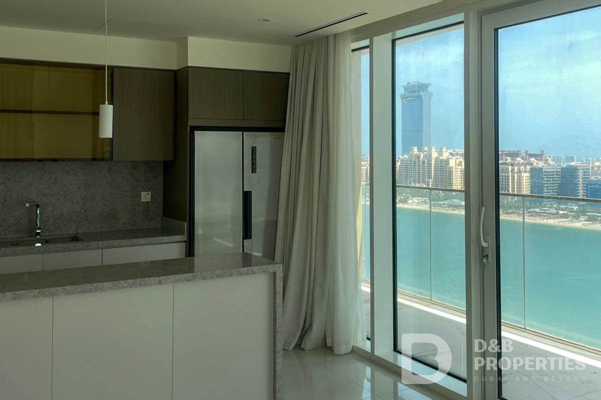 Stunning 2 Bed | Panoramic Palm View | Vacant