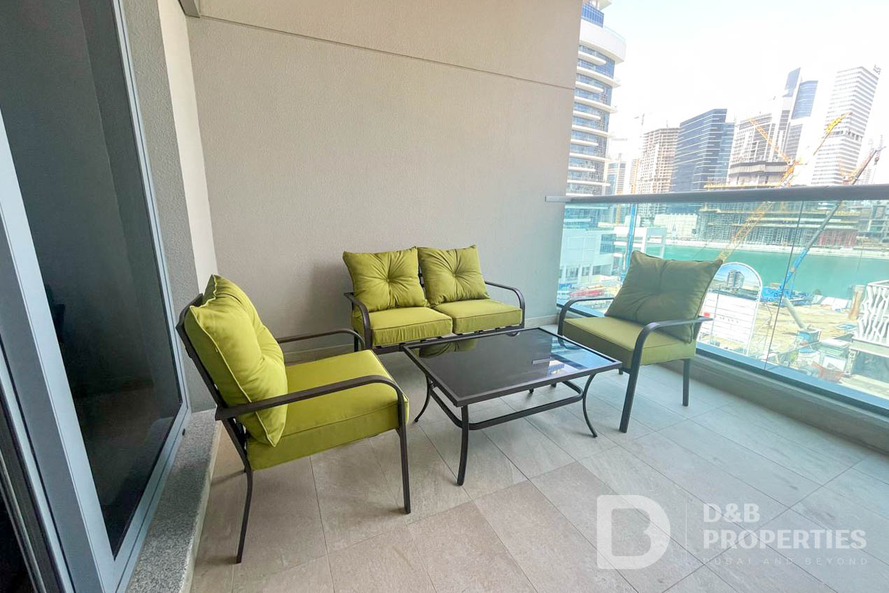 Upgraded | Waterfront View | 12 Cheques