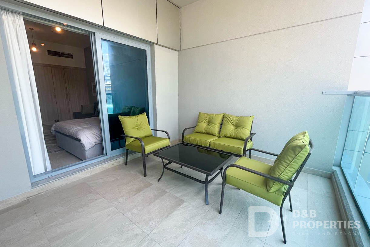 Upgraded | Waterfront View | 12 Cheques