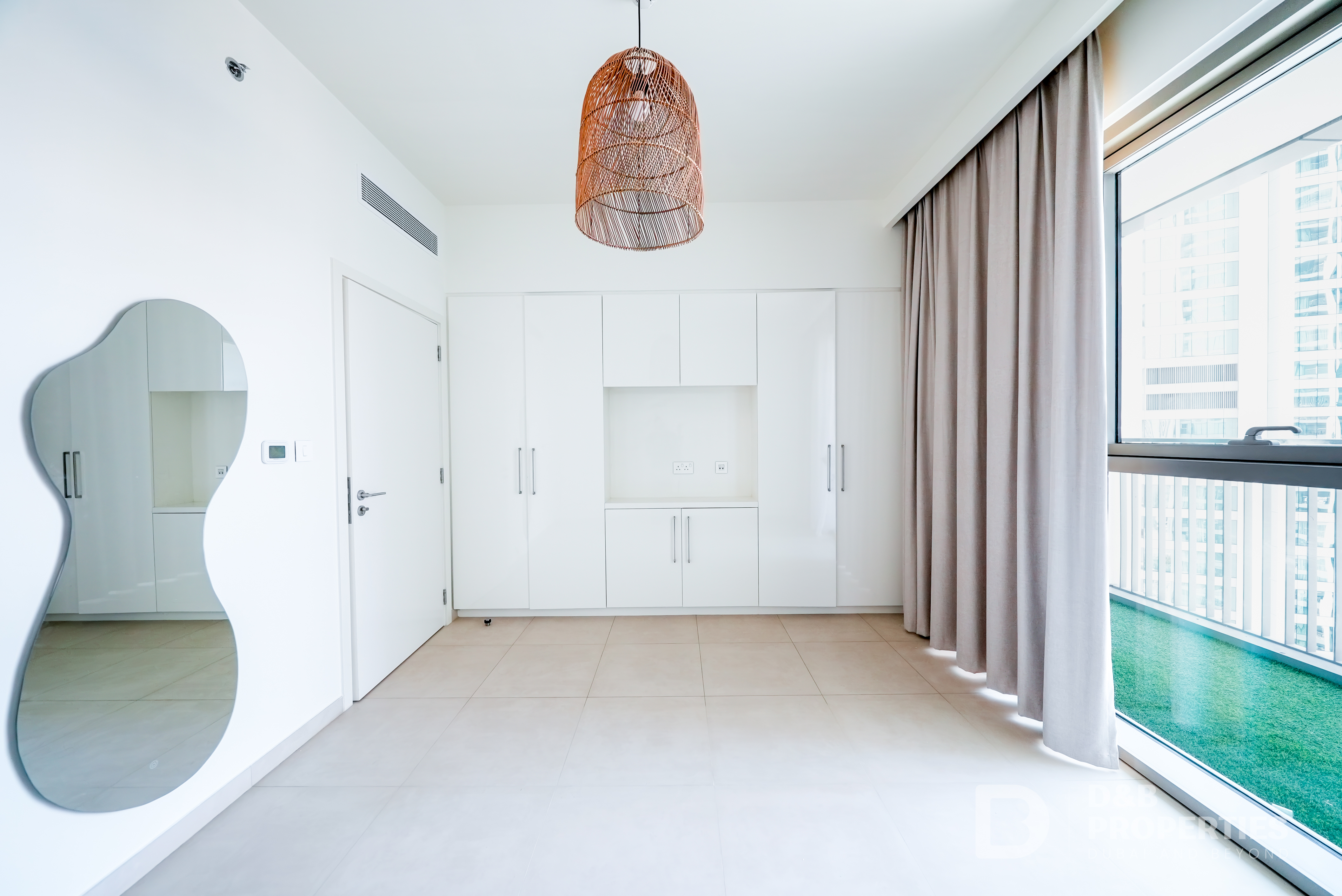 BURJ KHALIFA VIEW | READY TO MOVE | LOW FLOOR