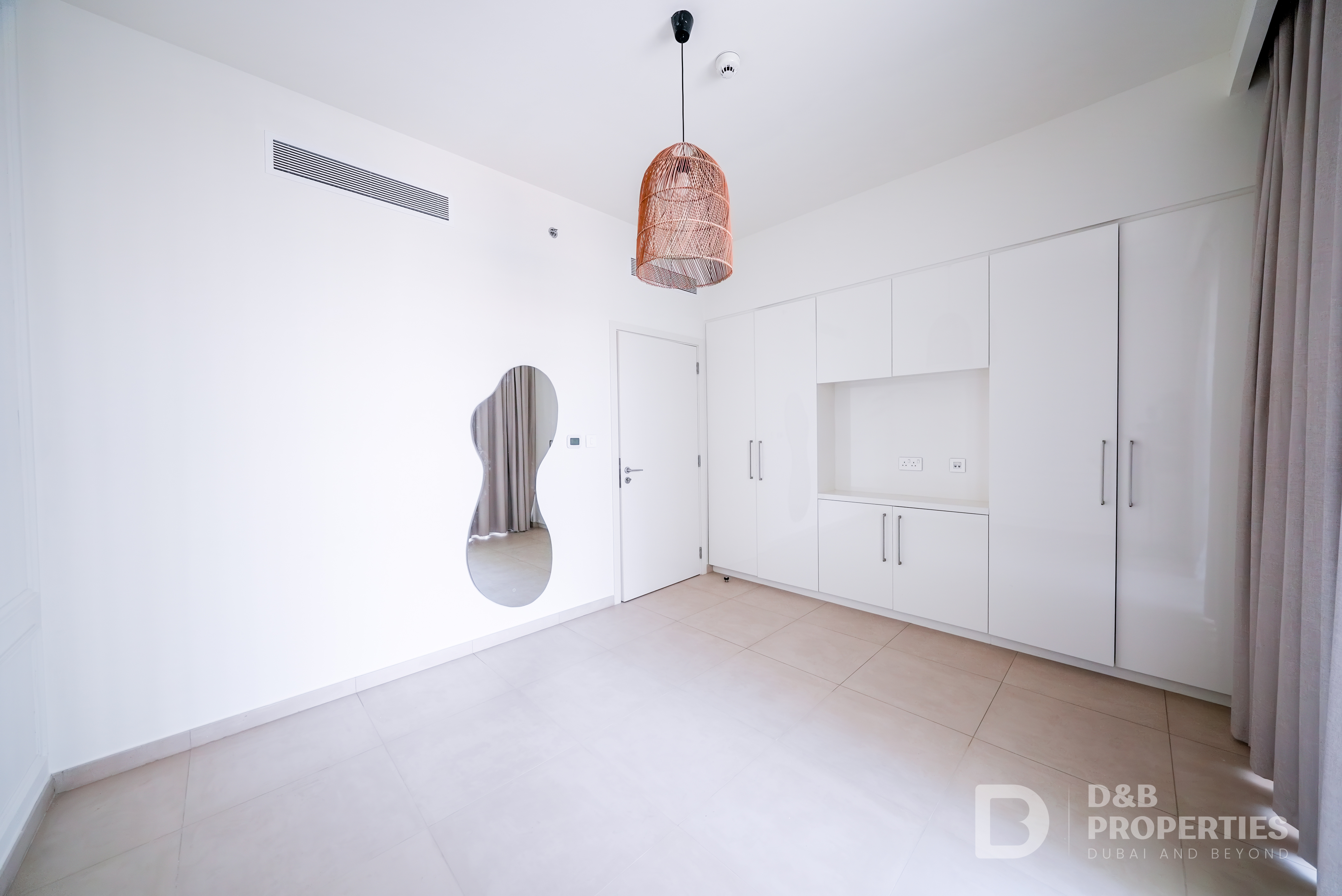 BURJ KHALIFA VIEW | READY TO MOVE | LOW FLOOR