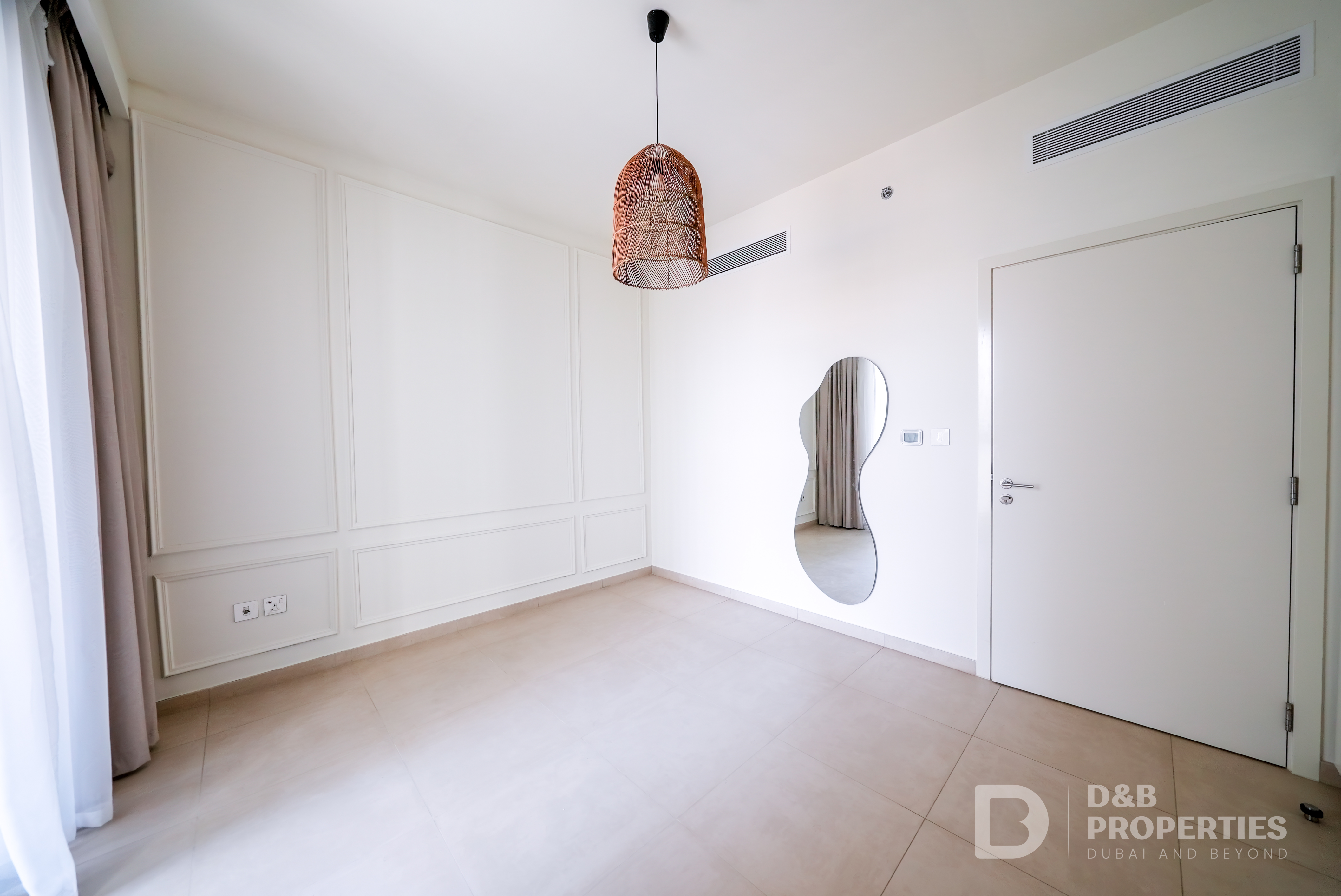 BURJ KHALIFA VIEW | READY TO MOVE | LOW FLOOR