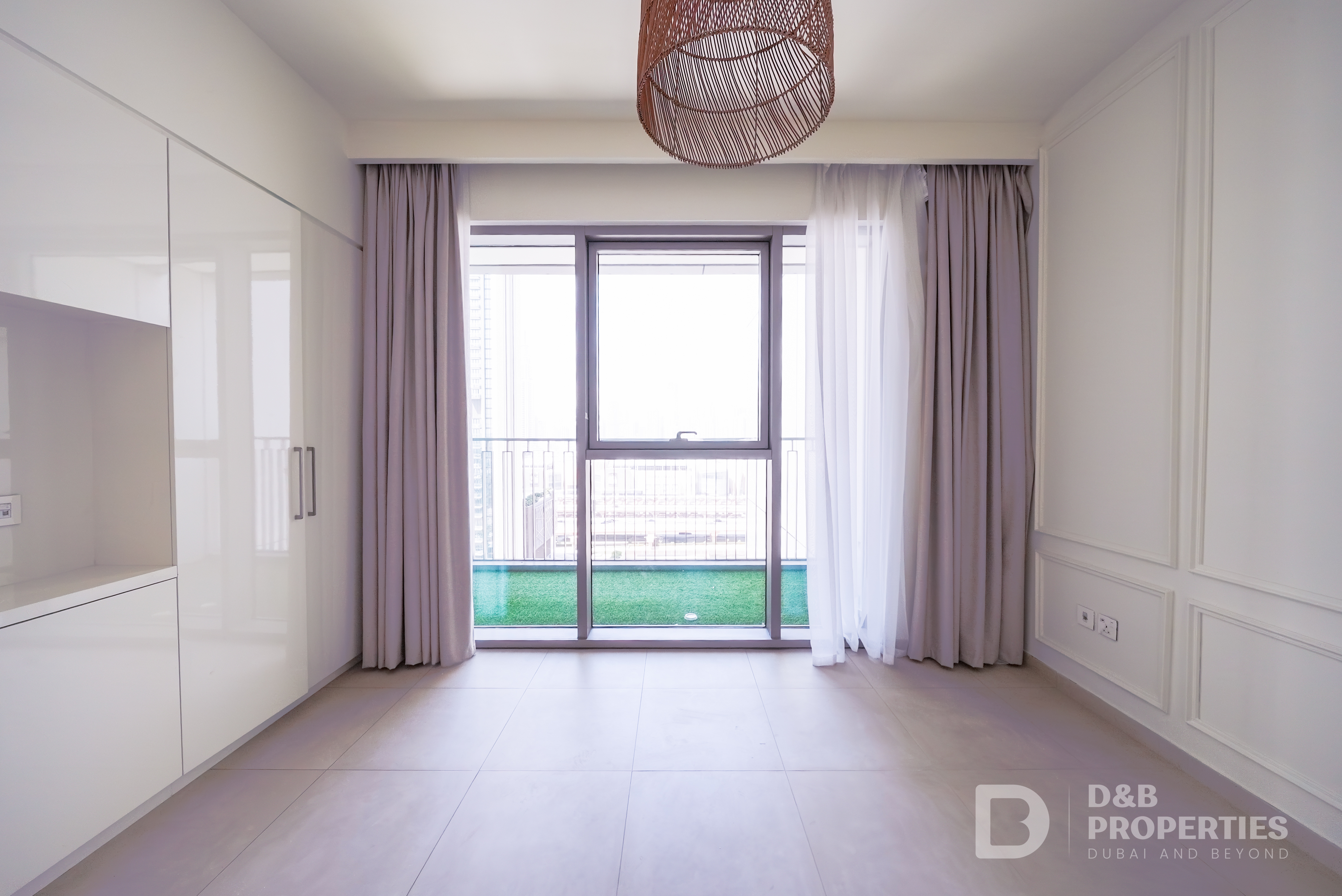 BURJ KHALIFA VIEW | READY TO MOVE | LOW FLOOR