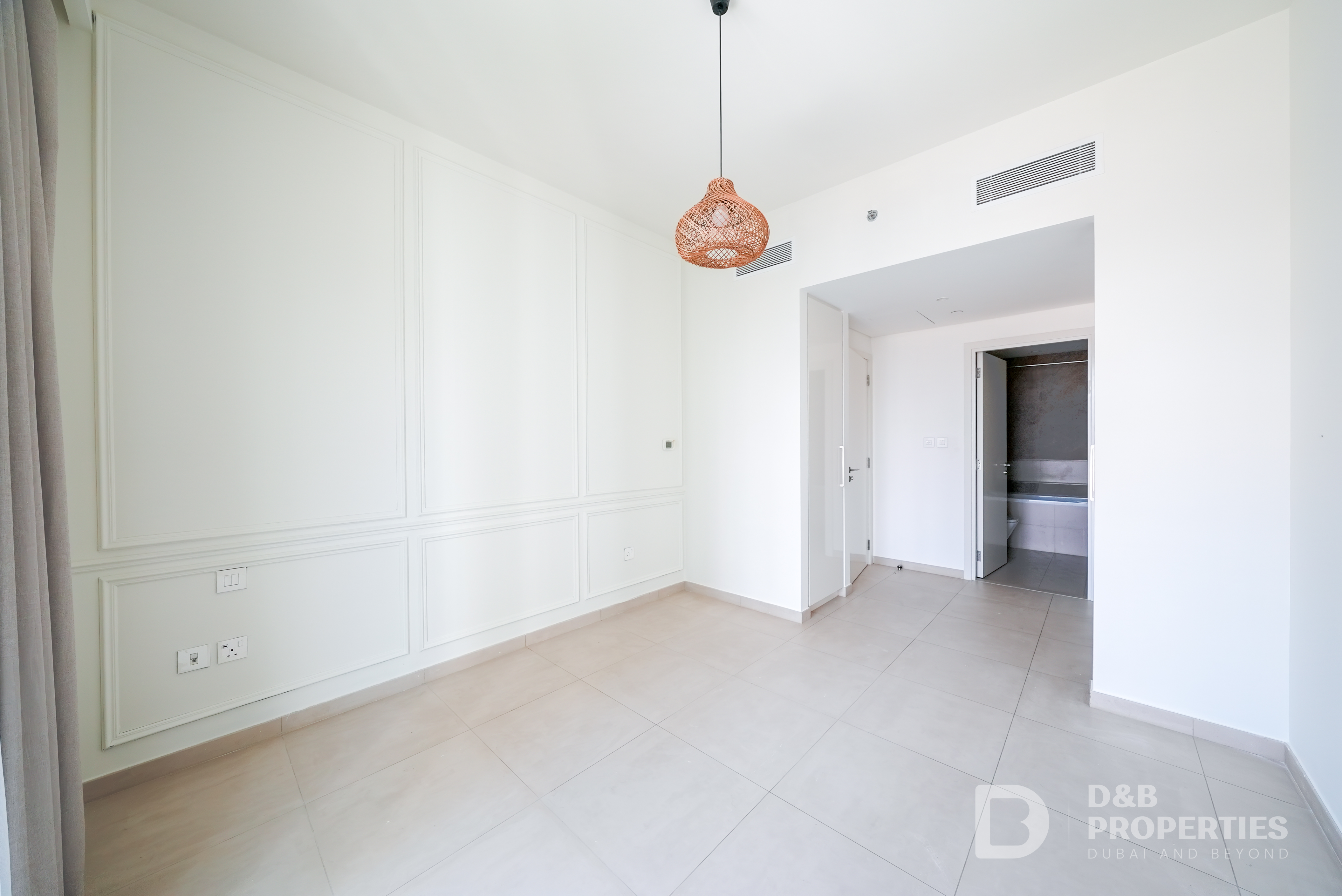 BURJ KHALIFA VIEW | READY TO MOVE | LOW FLOOR