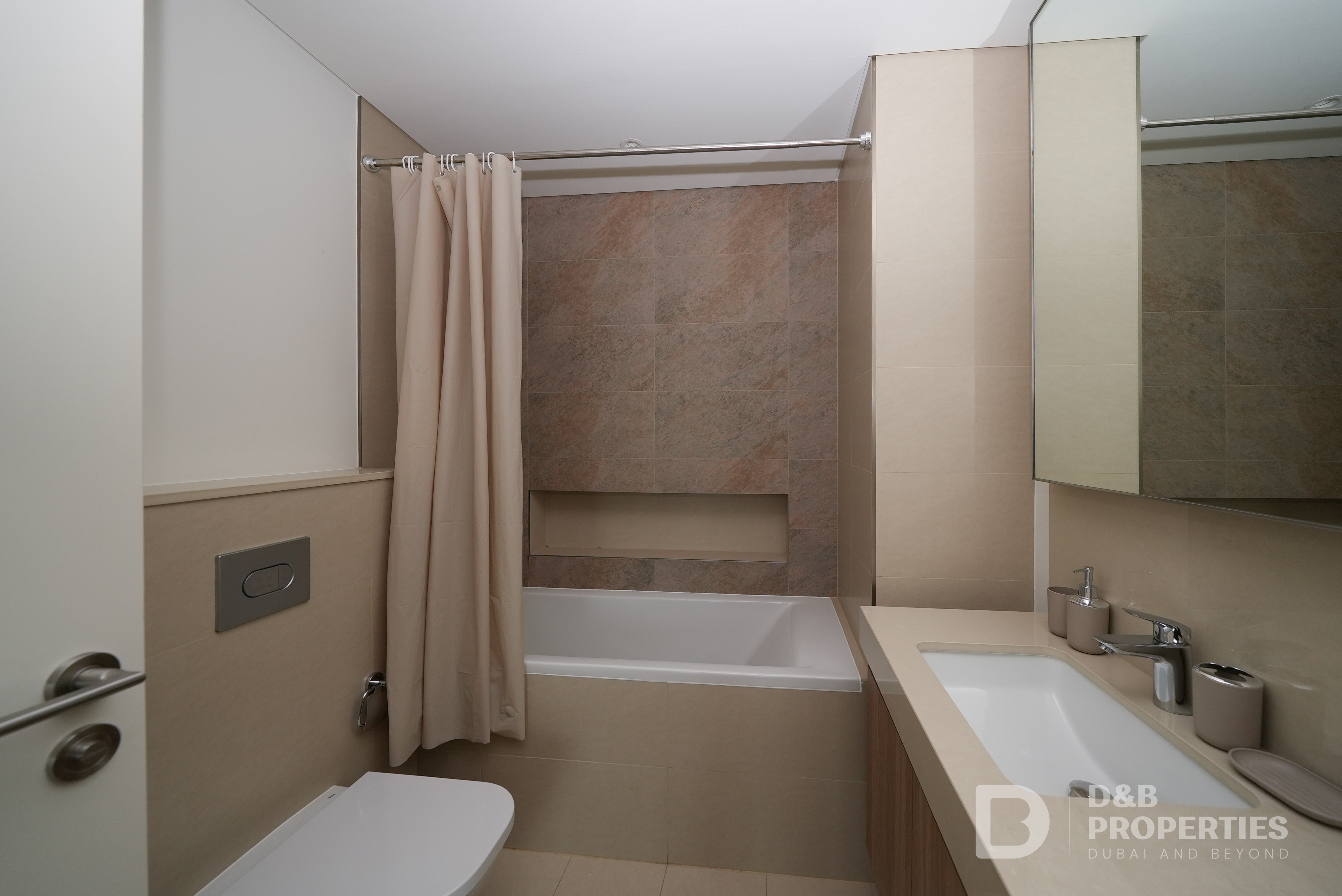 BURJ KHALIFA VIEW | READY TO MOVE | LOW FLOOR