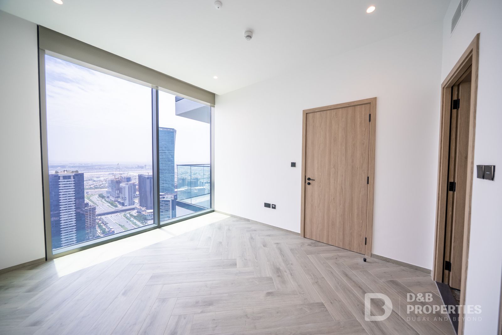 Two Bedrooms | Full Canal | High Floor