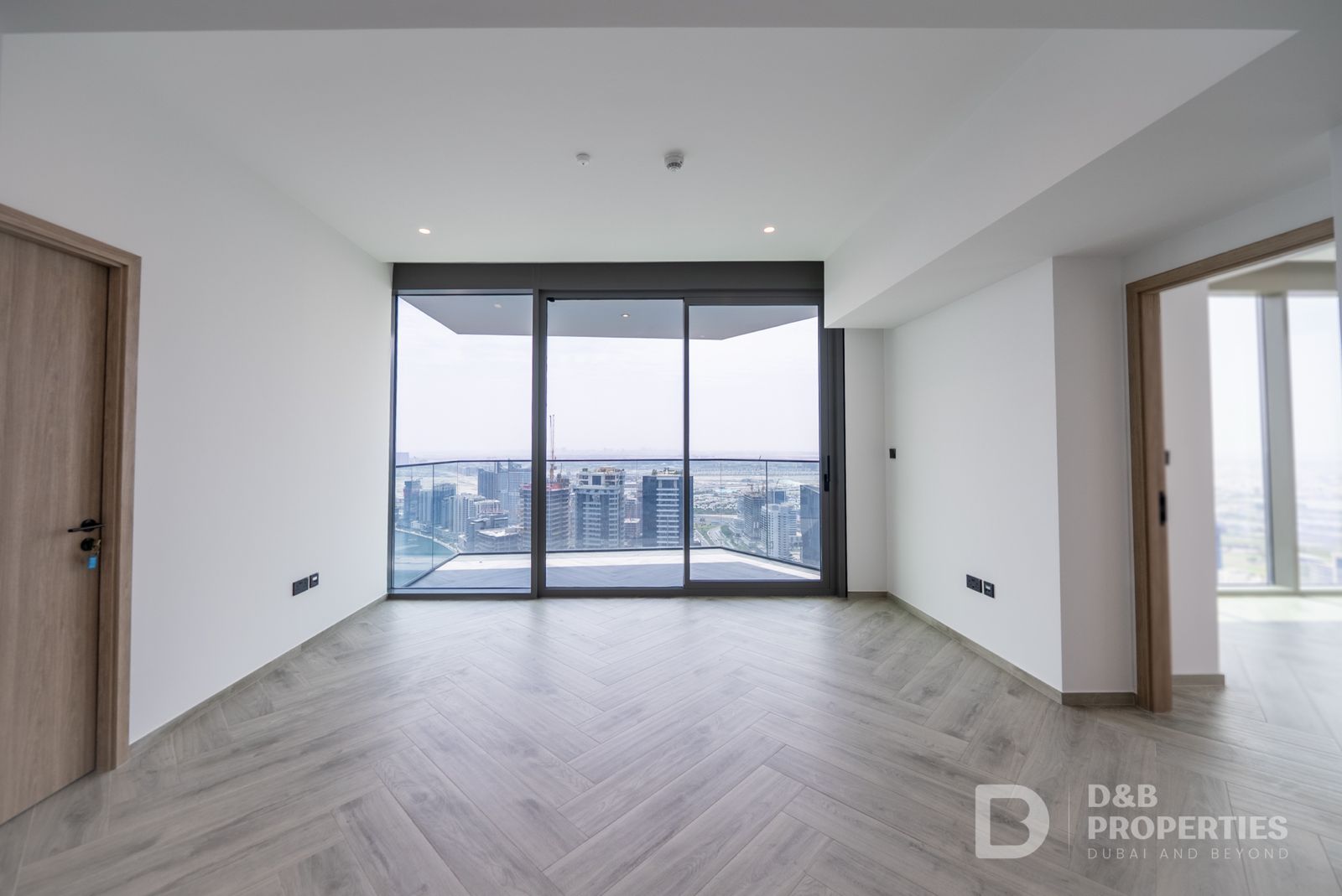 Two Bedrooms | Full Canal | High Floor
